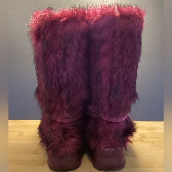 Colin Stuart Fur Boots - Picture 2 of 10